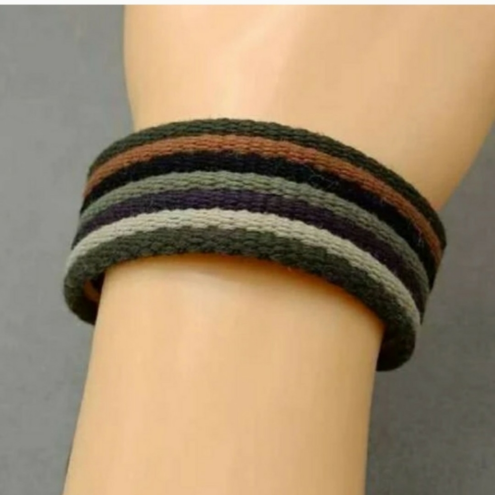 Brand new Bohemian striped layered bracelet
